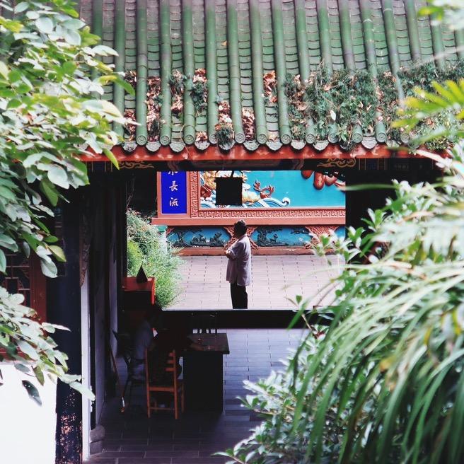 易鹏
