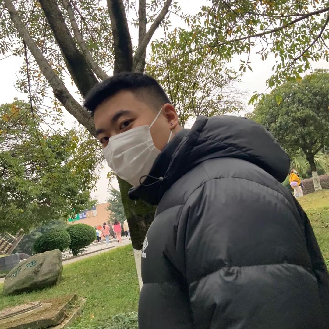 宇航和员