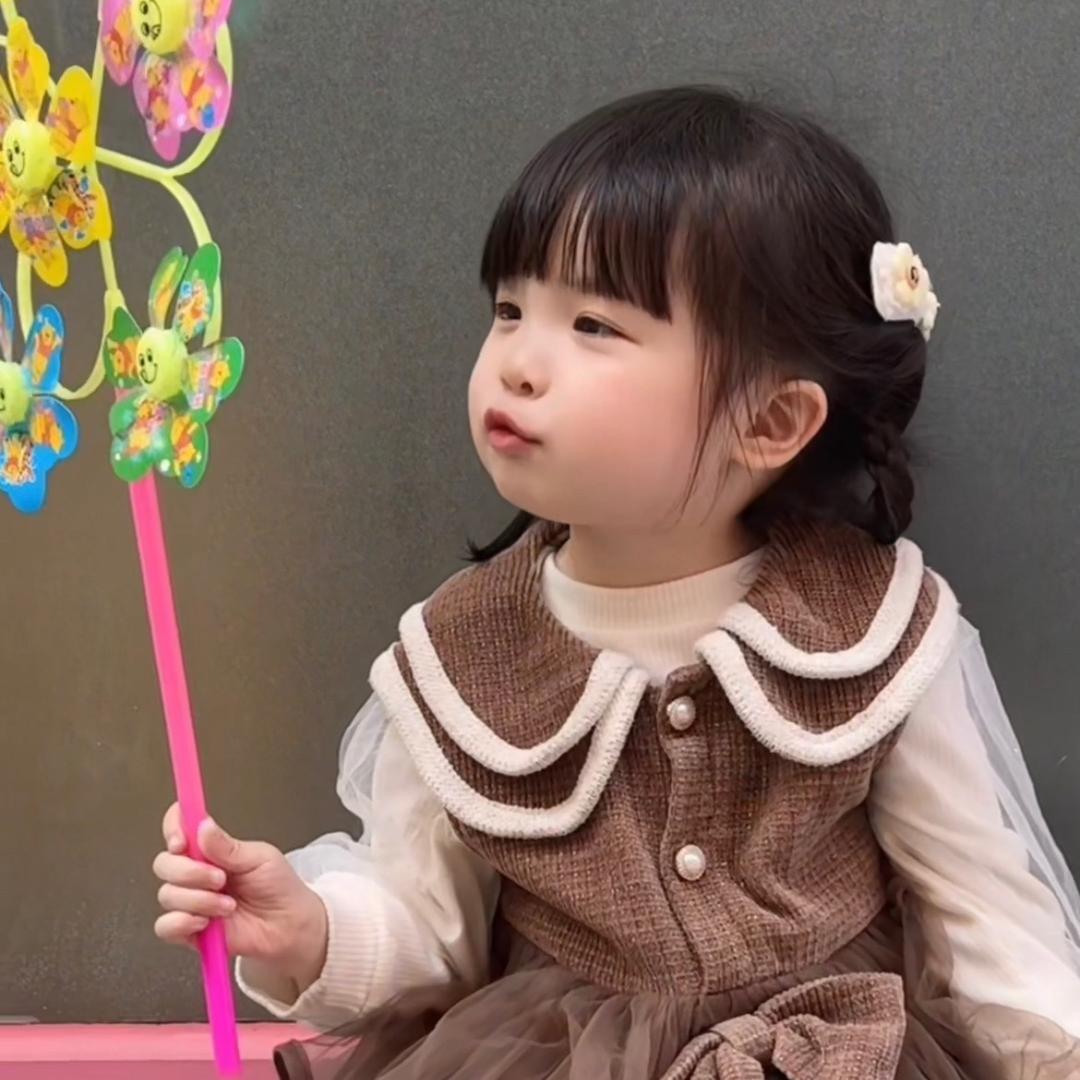 小小妮