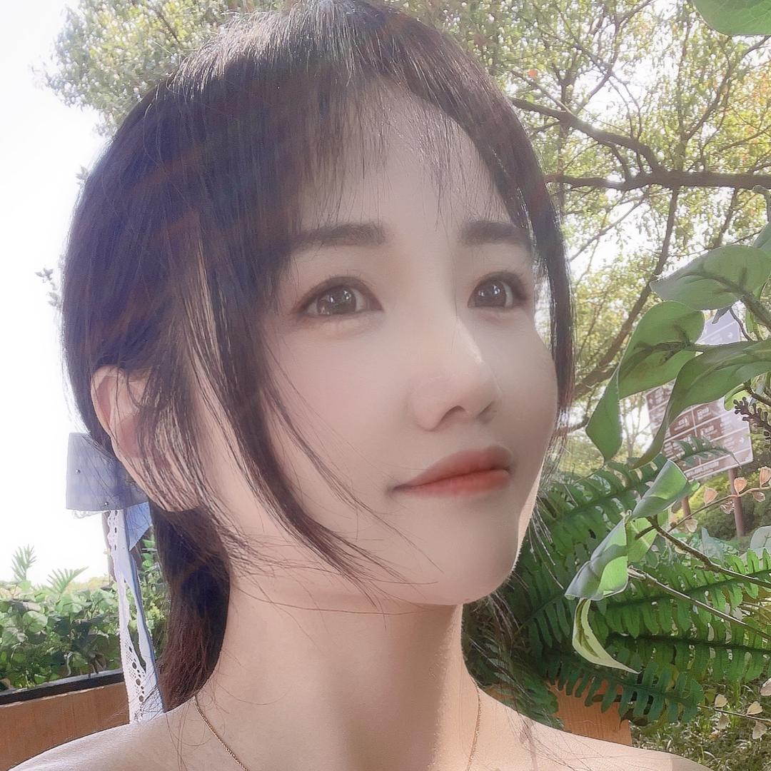 浅浅一笑