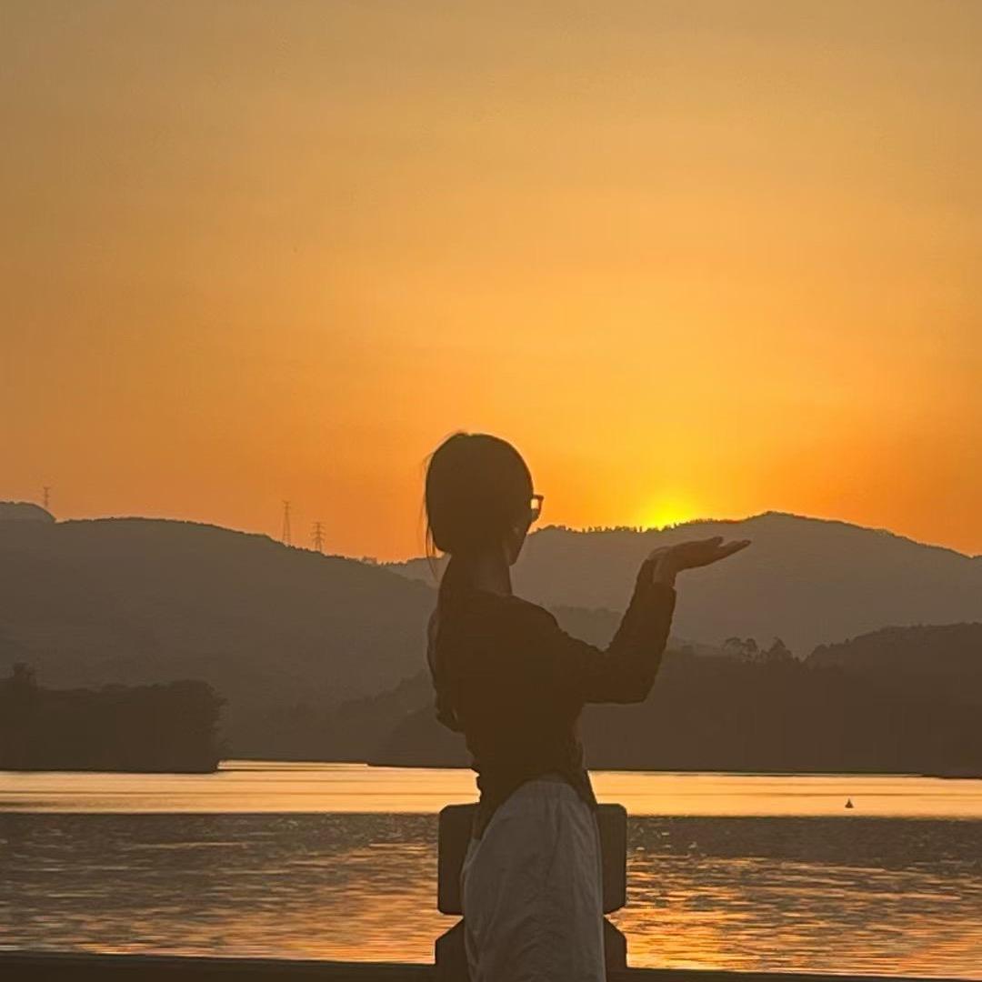 Yoga洁