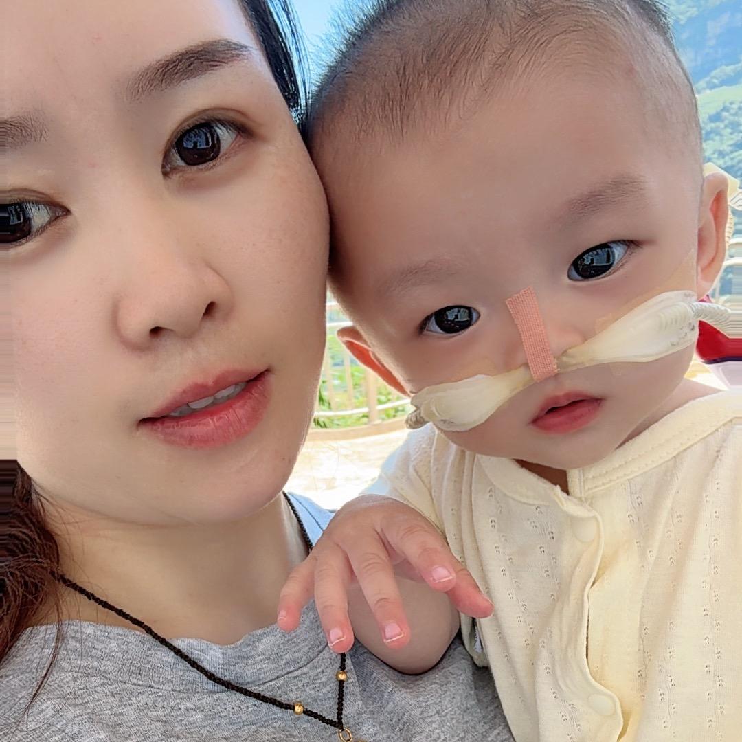 可乐麻麻在努力(29周早产2.4斤)