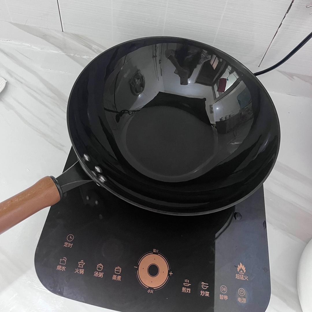 利利家铸铁锅