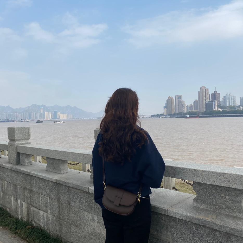 @丽丽