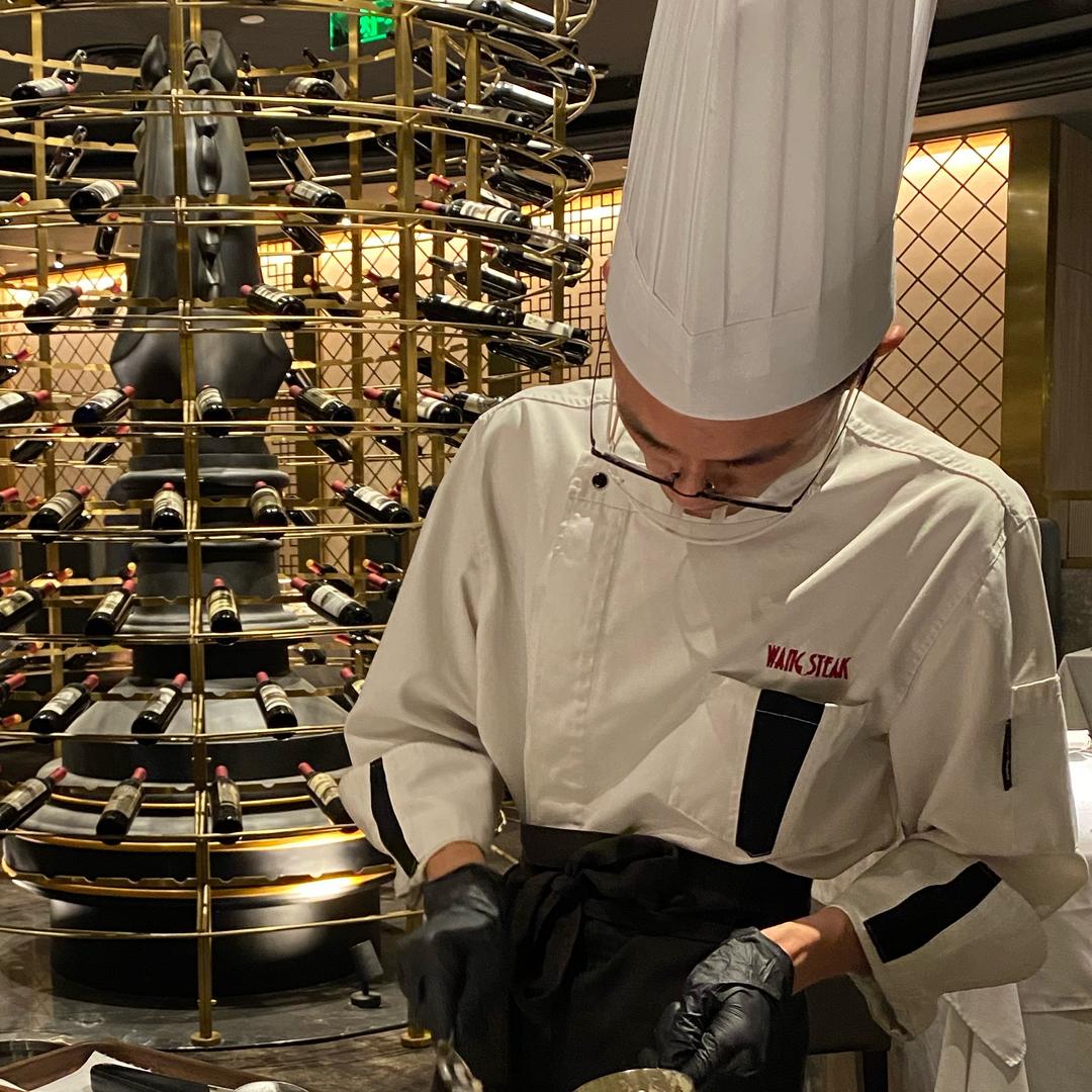 用户5276946980