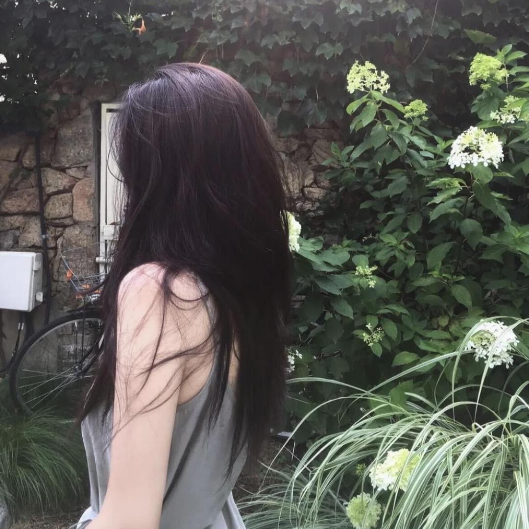 你笑一下嘛.