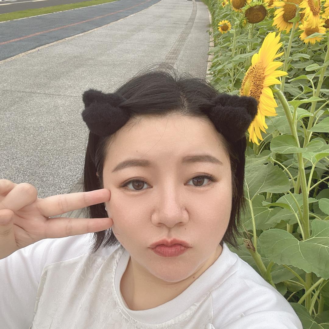 设计师潘潘姐姐