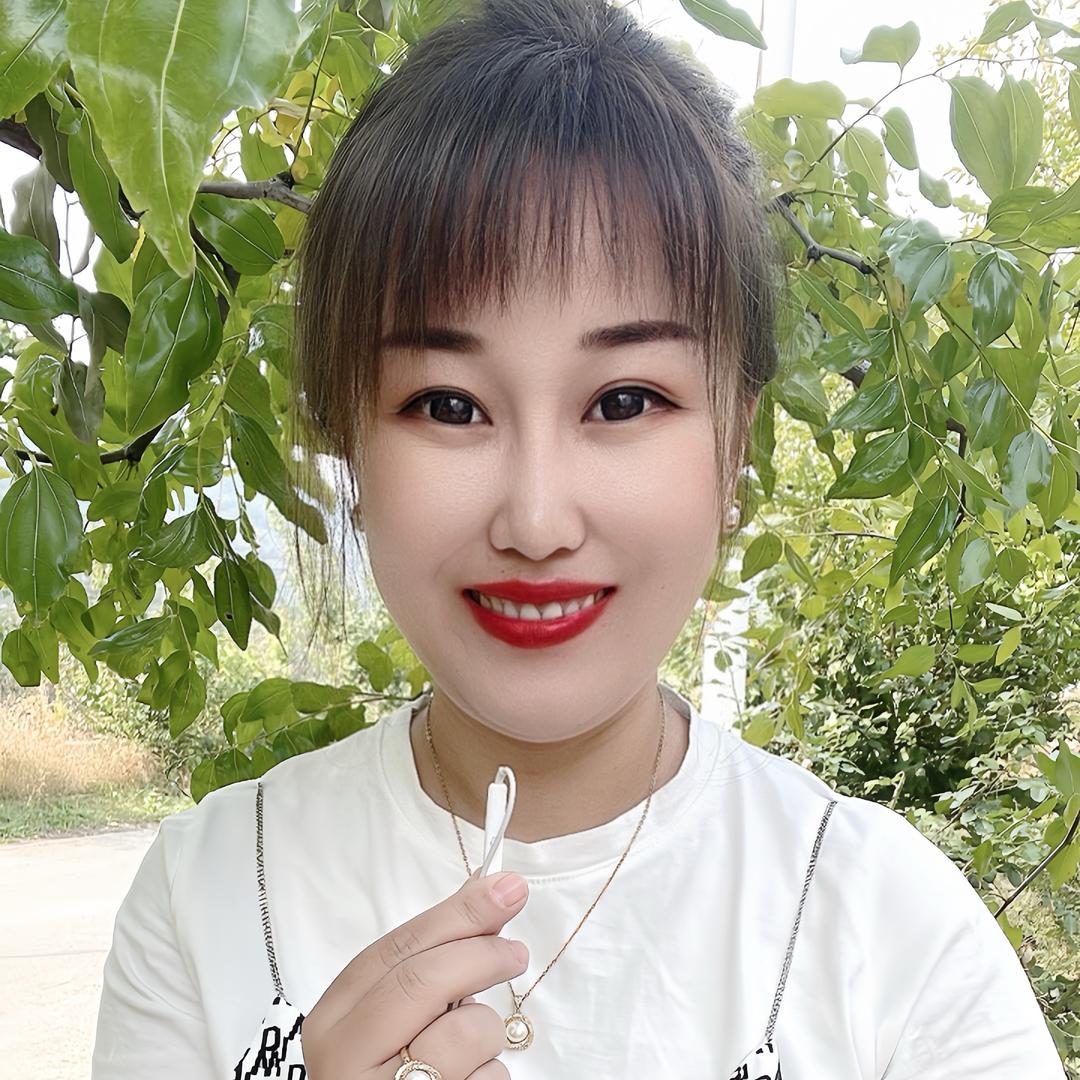 爱品酒的小七