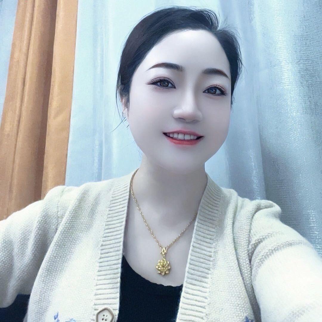 梅梅(•́₃•̀)