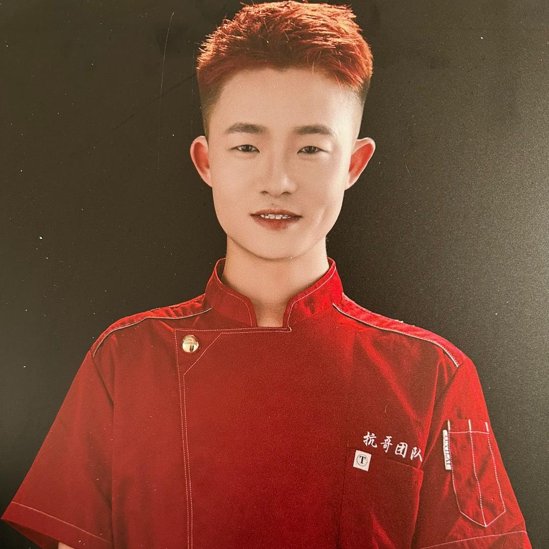 亮仔（抗哥卤味）