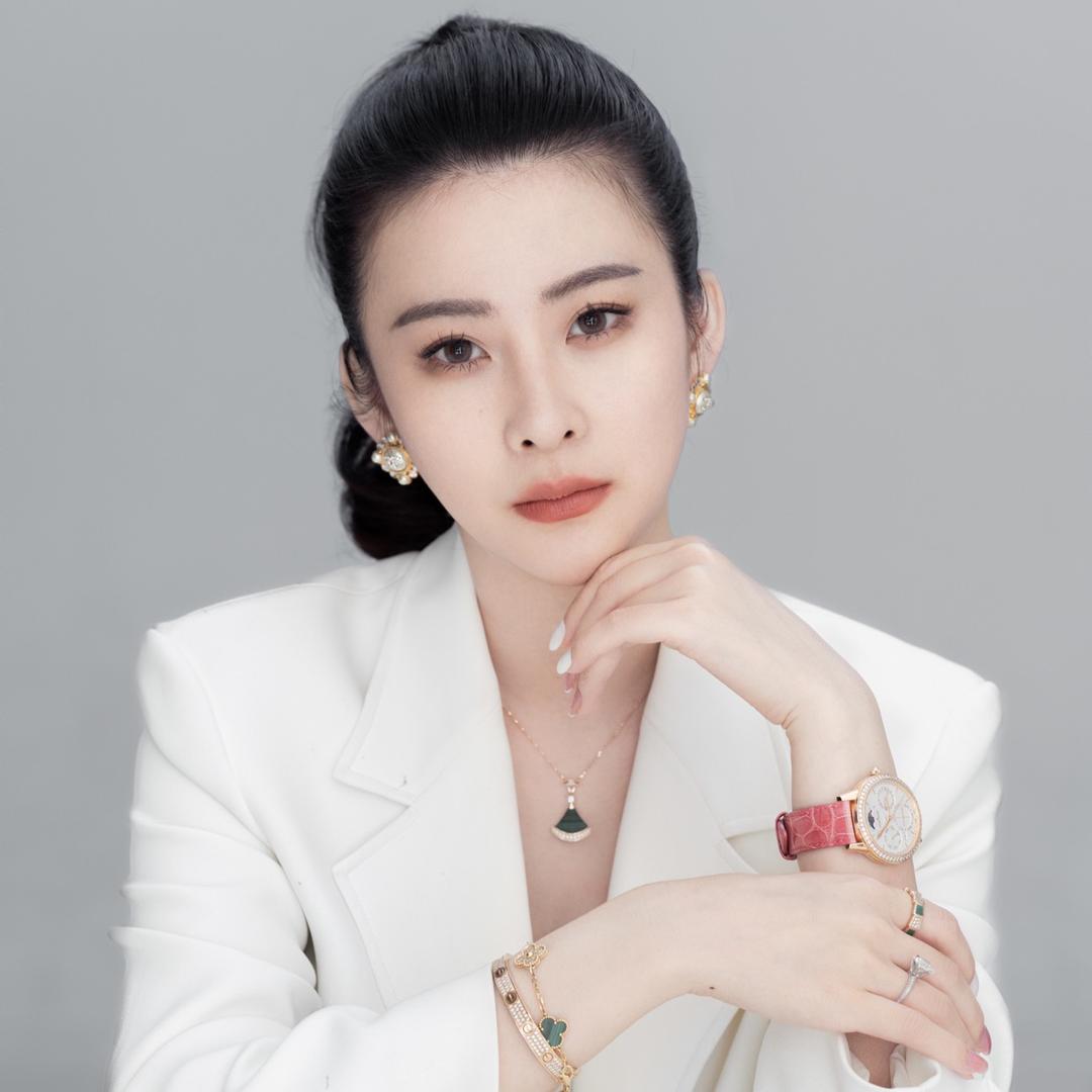 菲小妞Emma✨