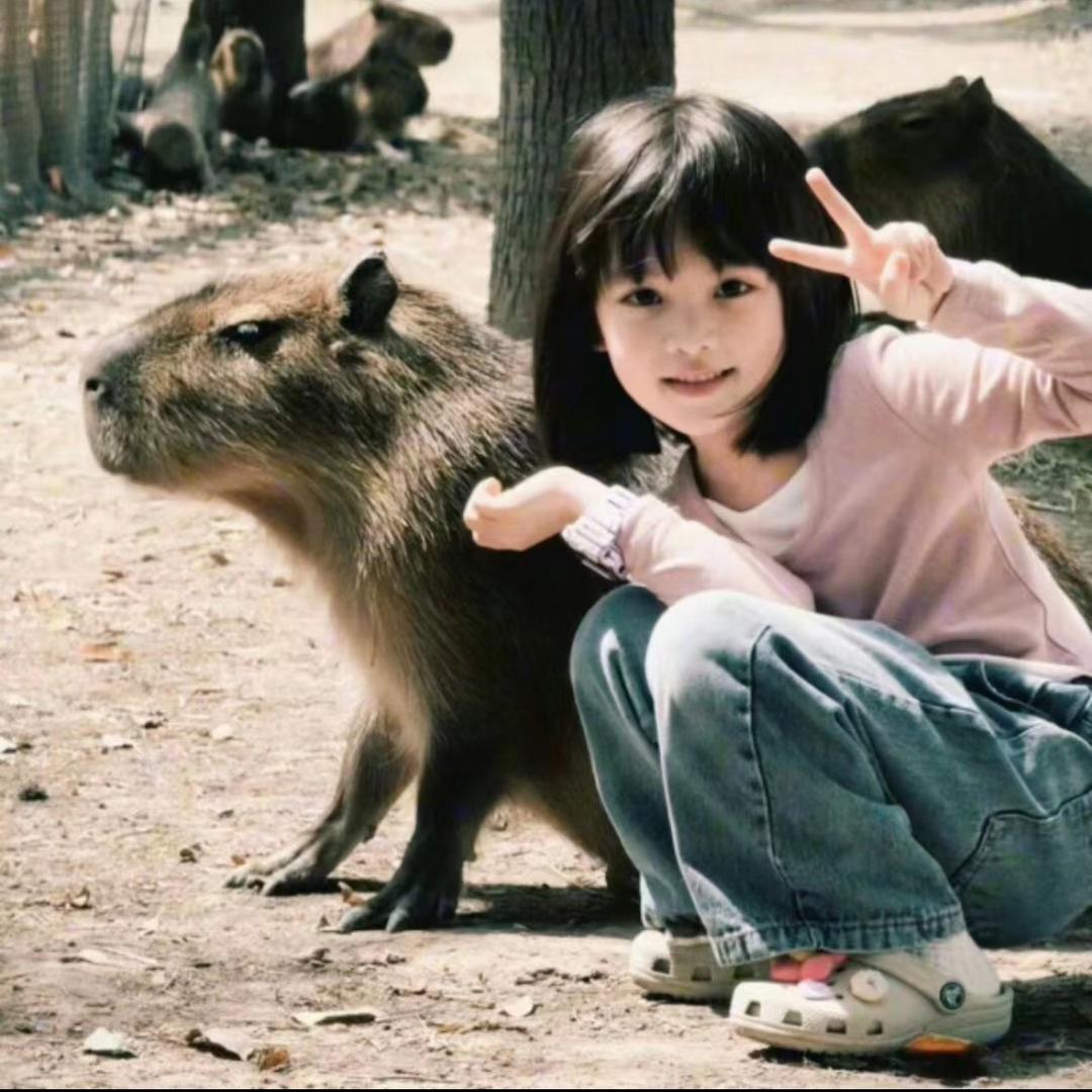 Vicky王玥雯.