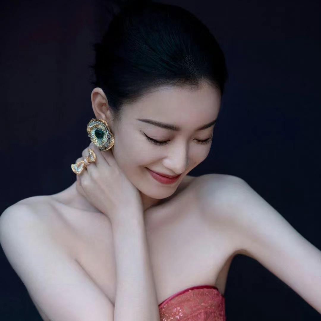 张爱伽～