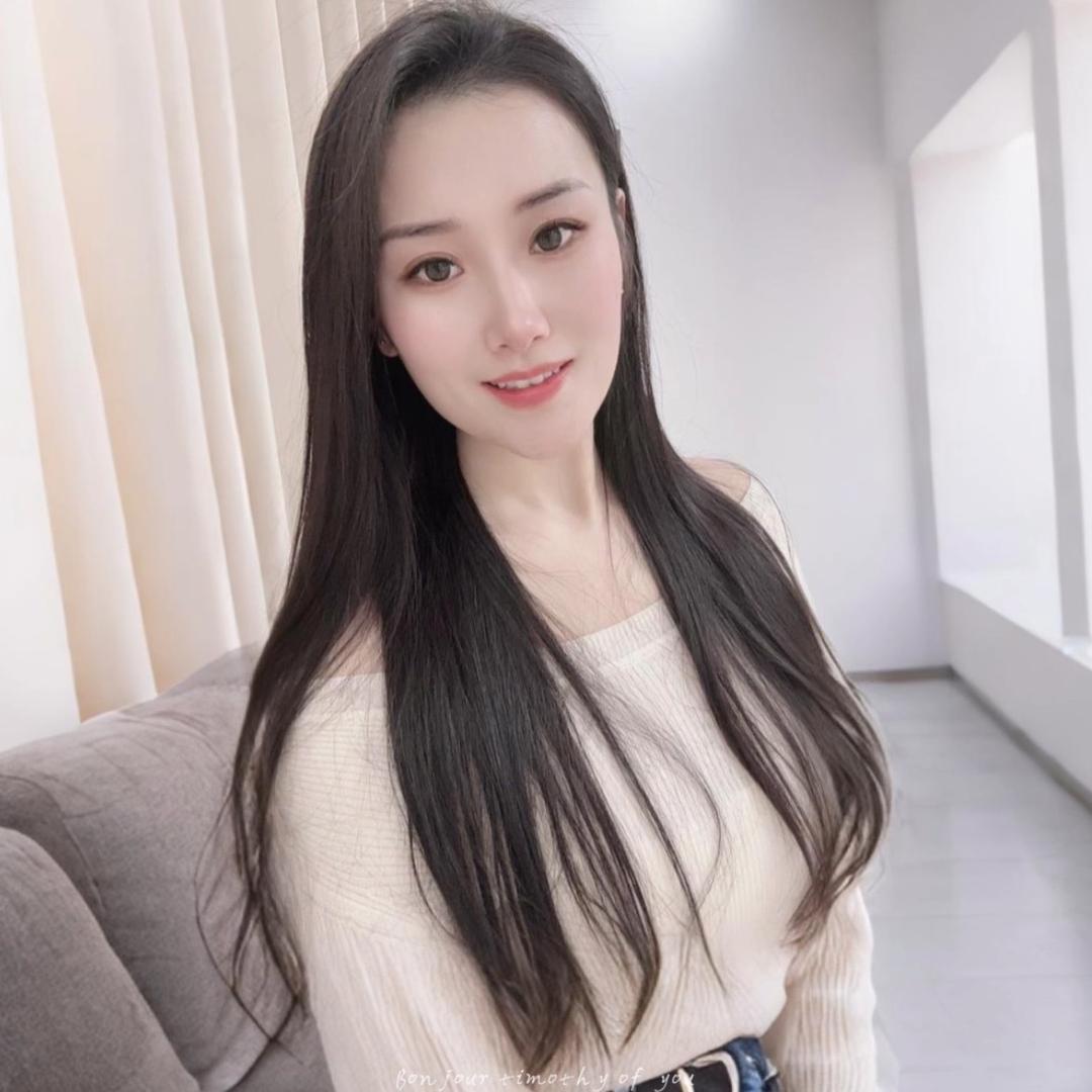 妍妮..。