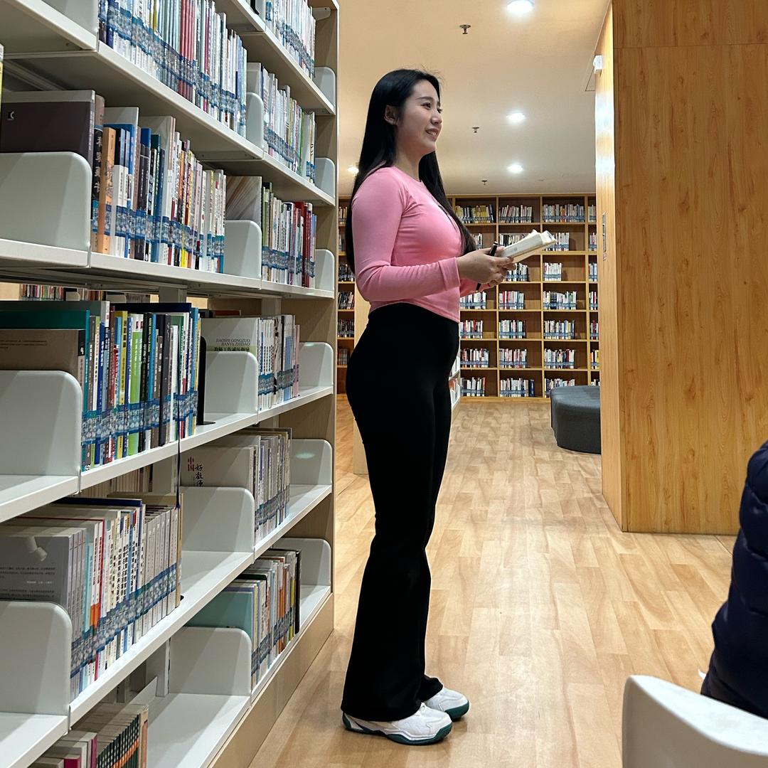 长腿大蜜桃172🍑女体育老师
