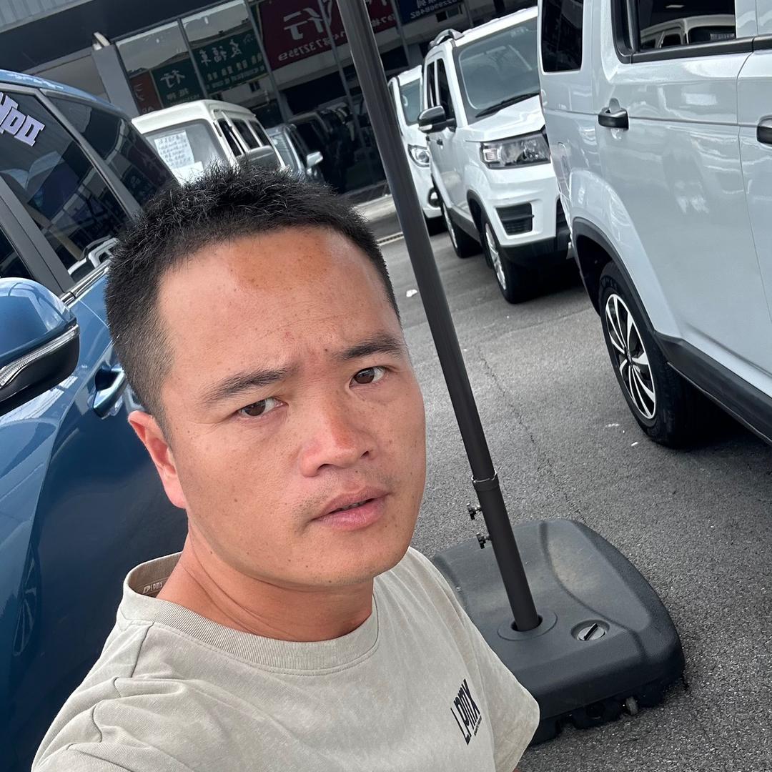 陈班长的面包车