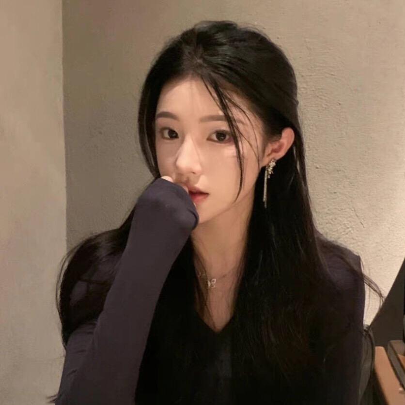 依依的衣衣💋