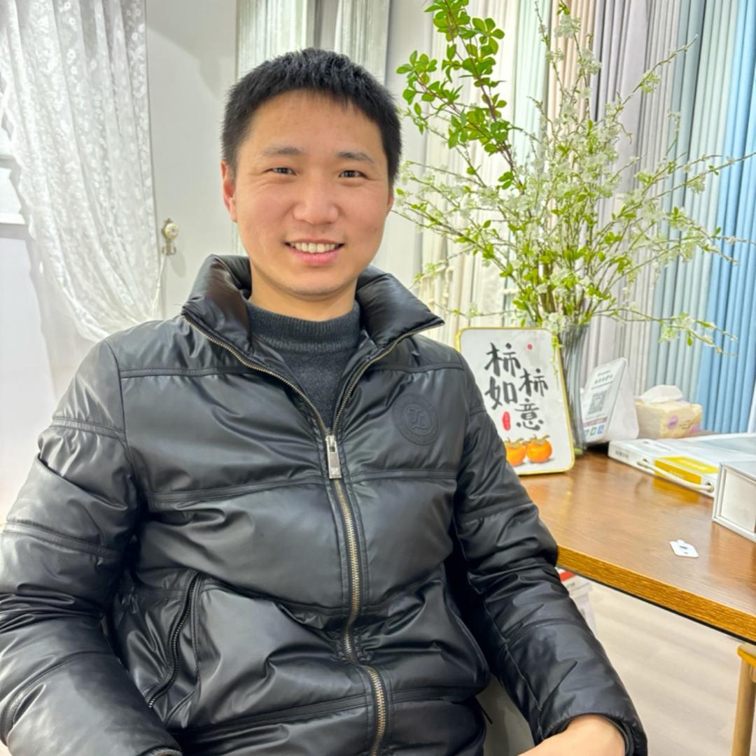 苗子在安庆做旧橱柜翻新