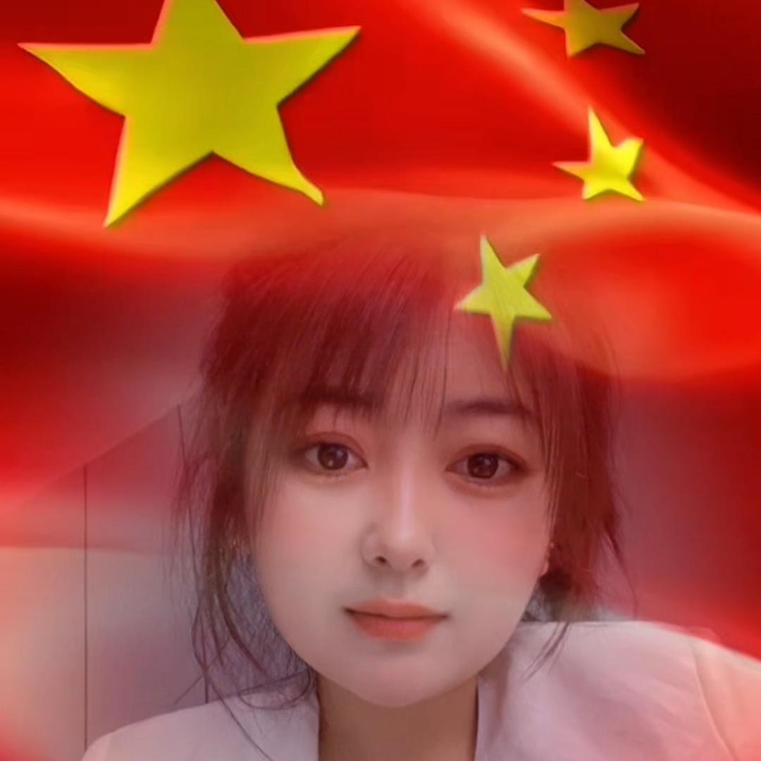 小周嘉😊笑了