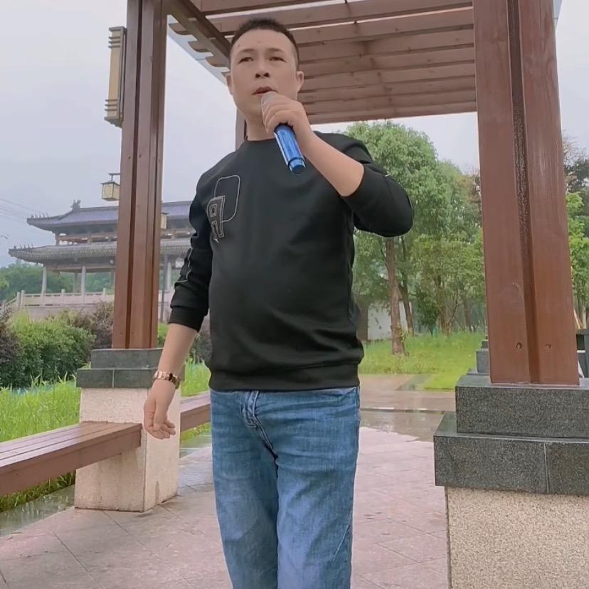 神秘独狼🎶🎤