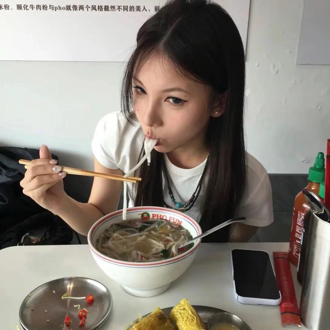涵涵大王（活人微嘎）