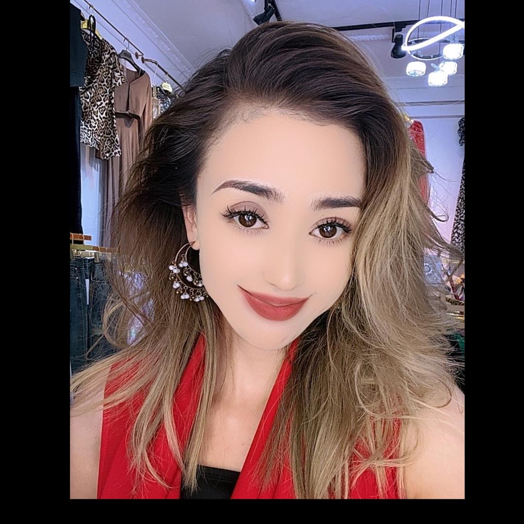 AyNaZaR女装（本人）