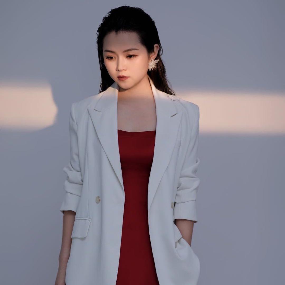芙蓉镇英涛美容养生李老师