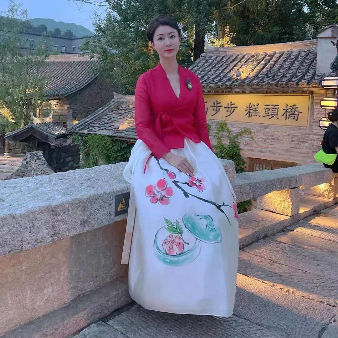 快乐李佳佳