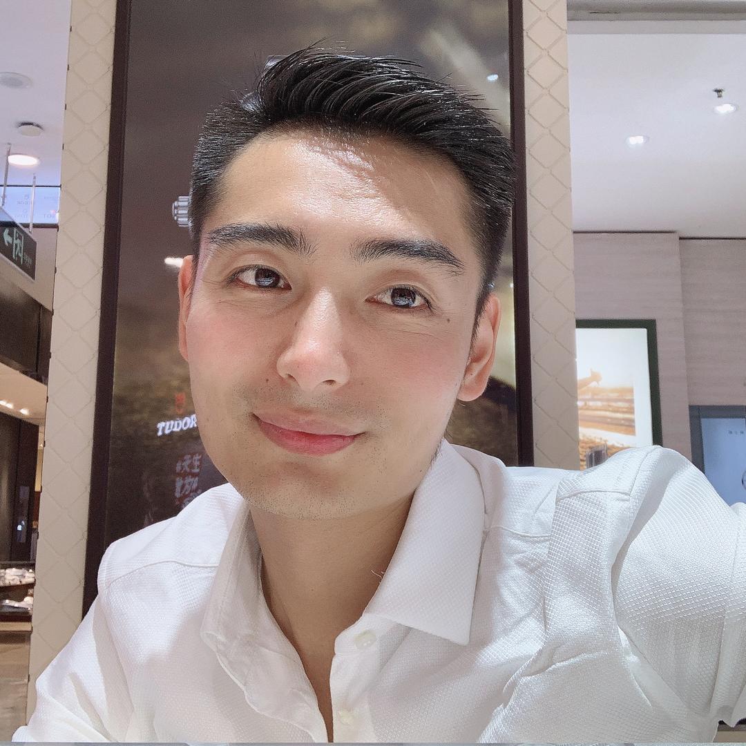 张硕伦