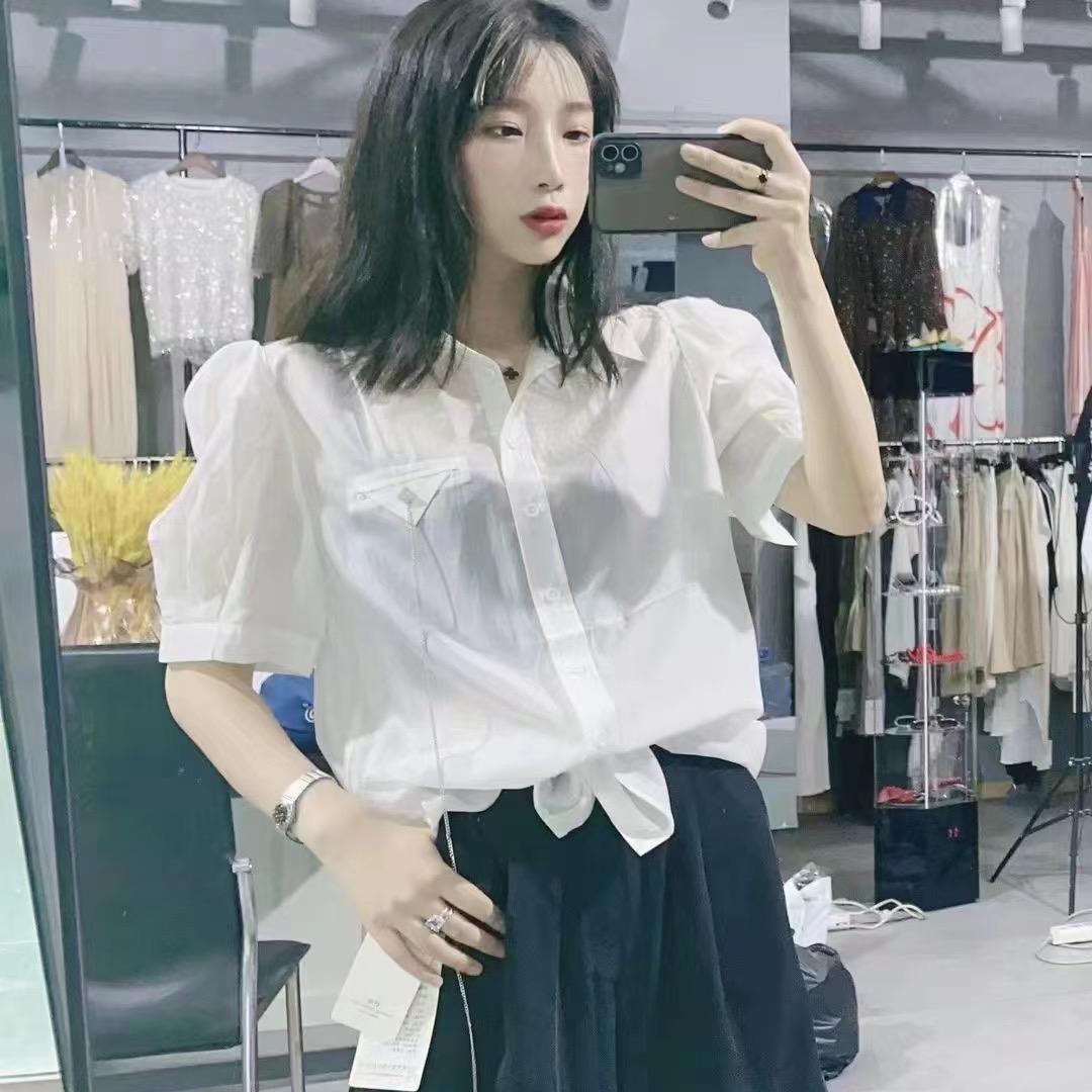 好哇塞服饰店