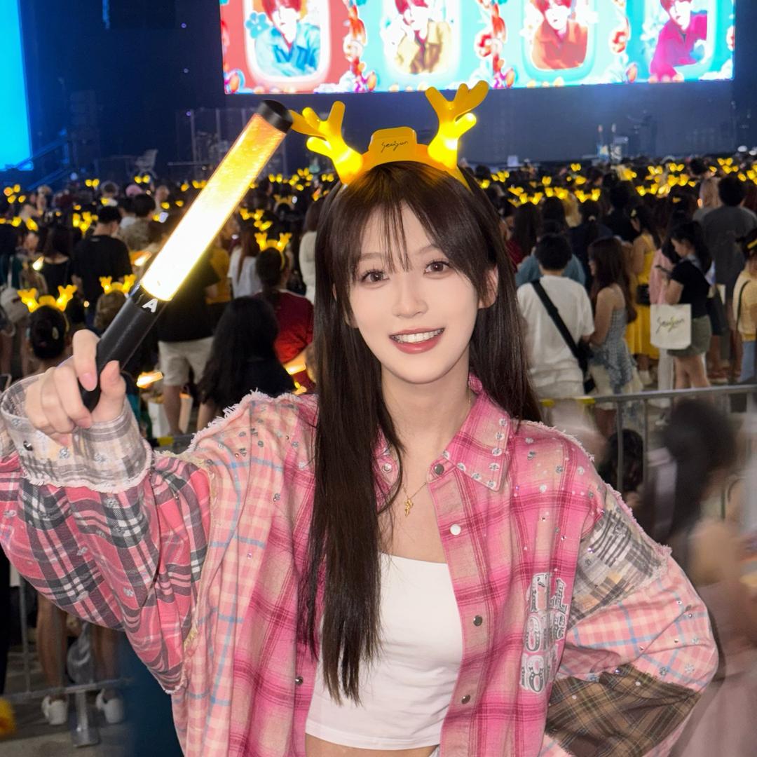 小小鹿v-