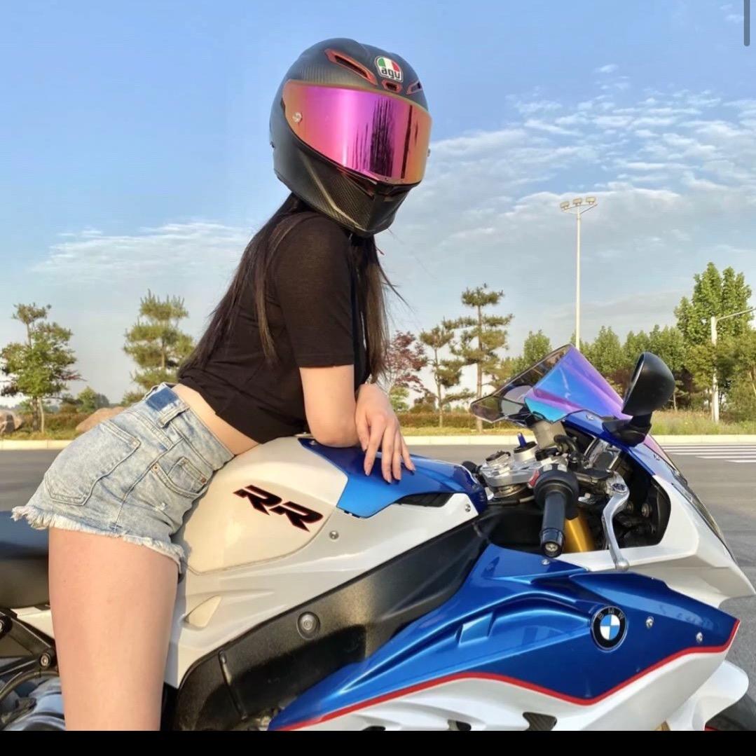 李美人·