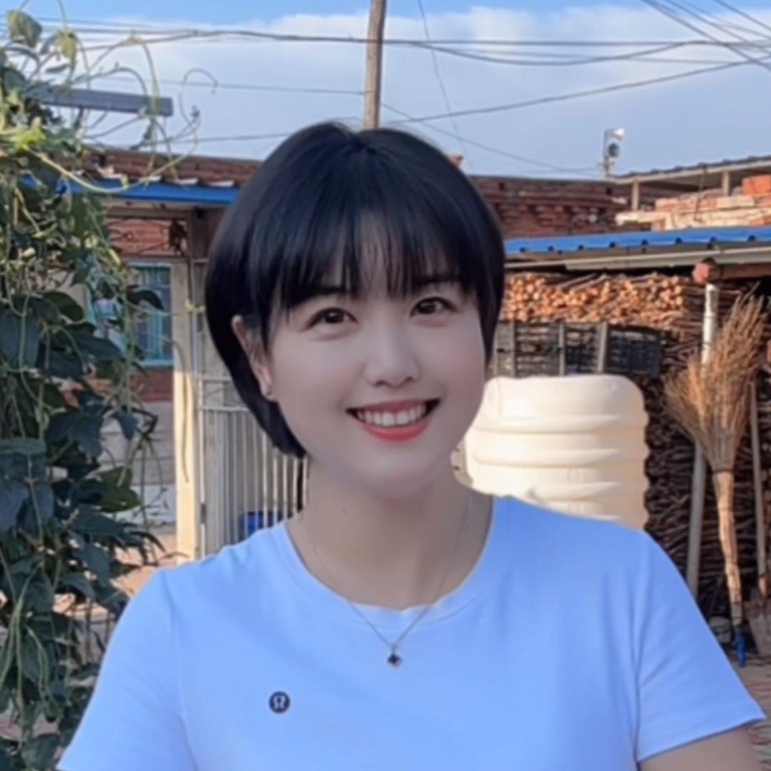 爱笑的小美🫧