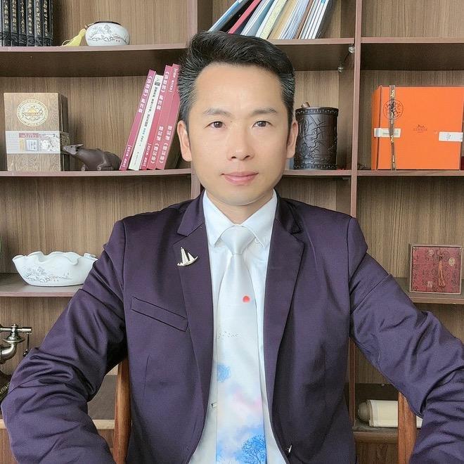 易文哥，出海外