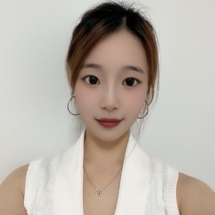 伍小姐💕
