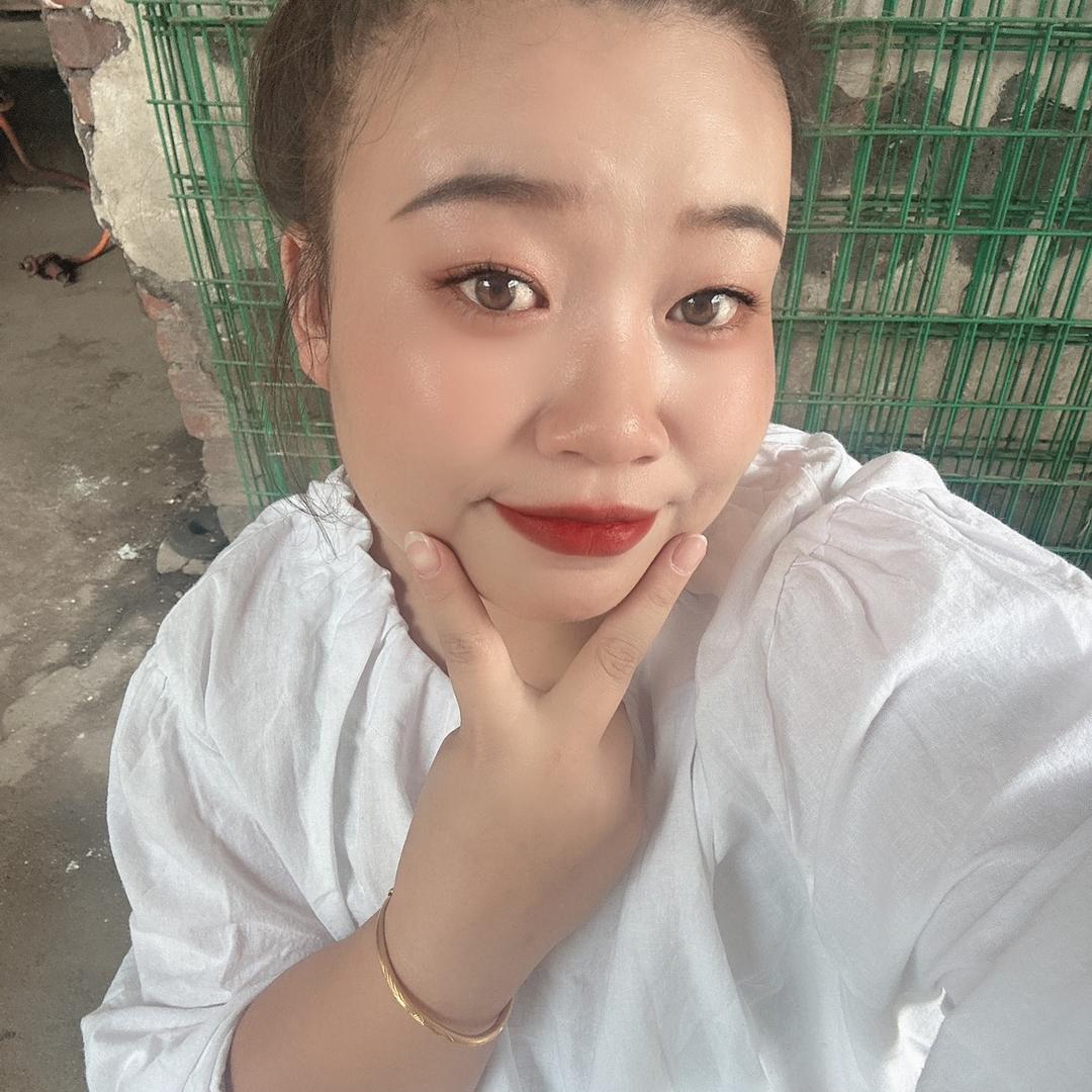 M*😙W