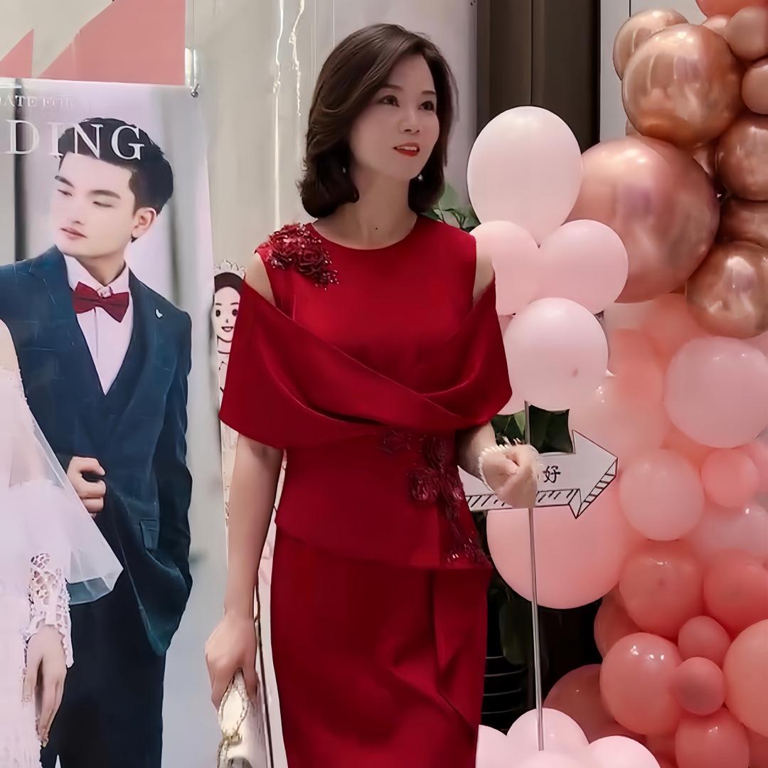 何小多梦麦服饰温州喜婆婆喜妈妈礼服2号