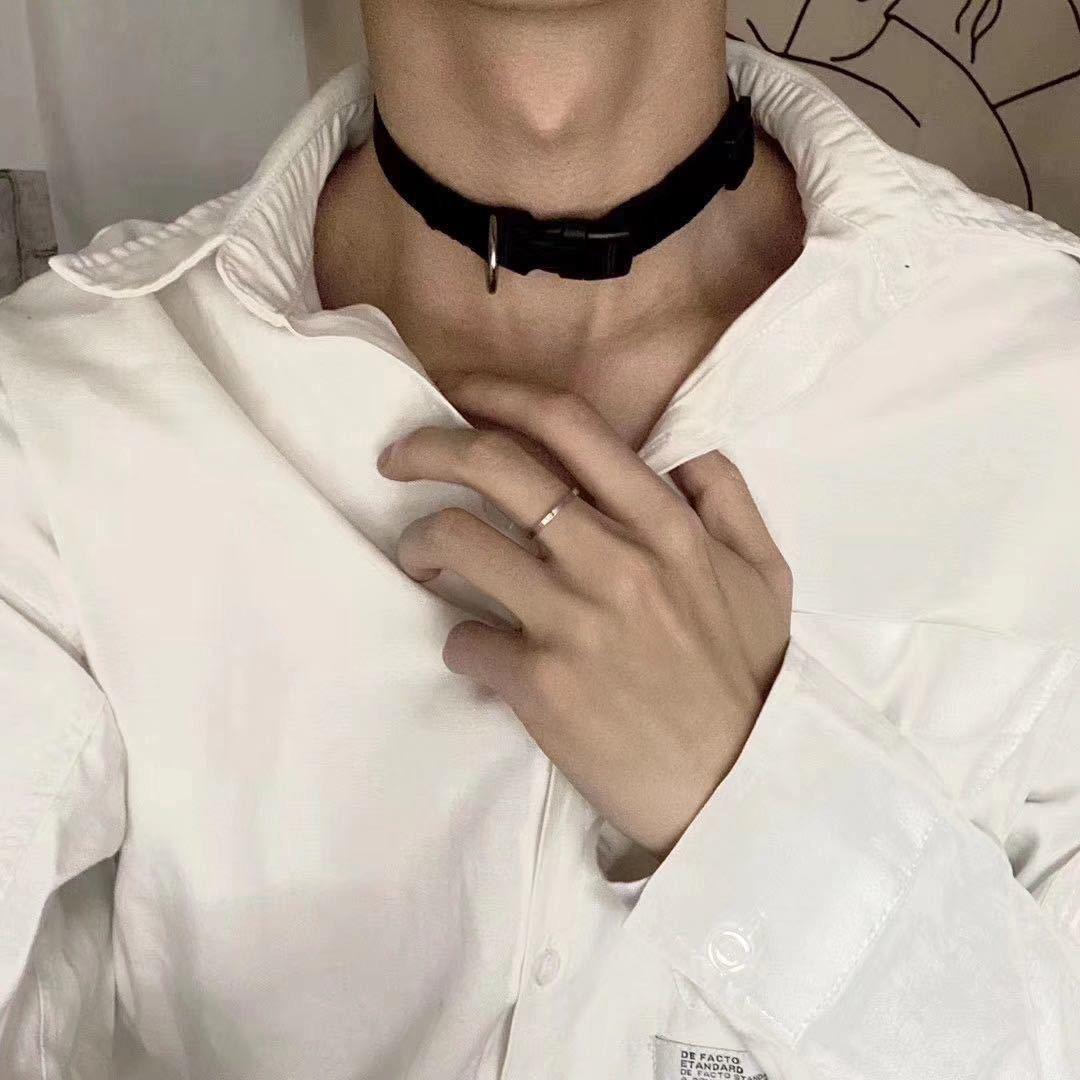 东倾.