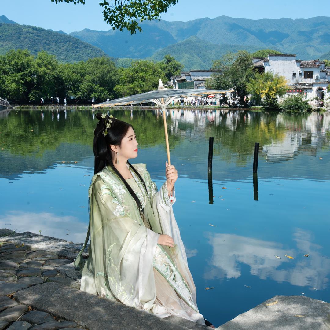 雯