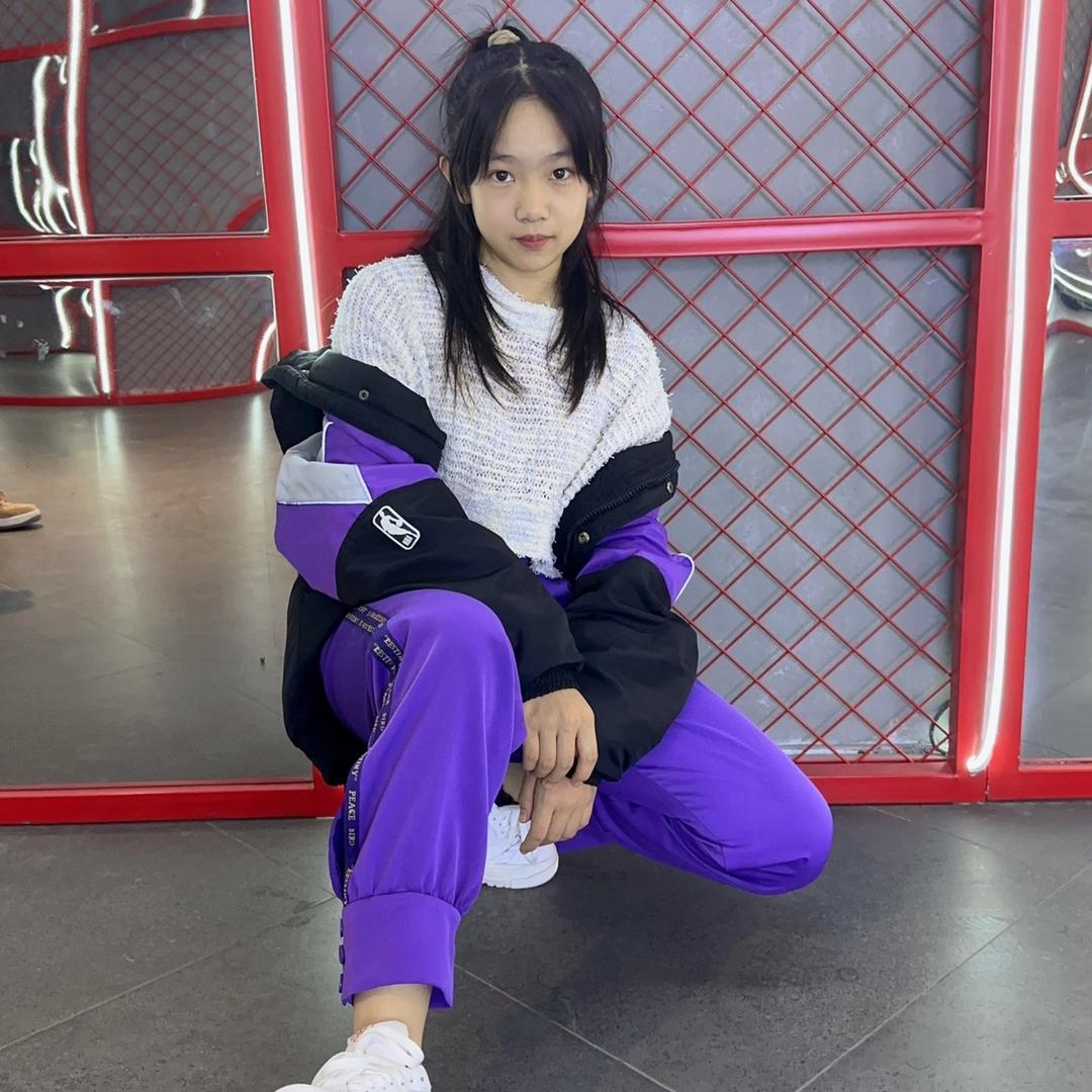 小蘑菇李梓琪