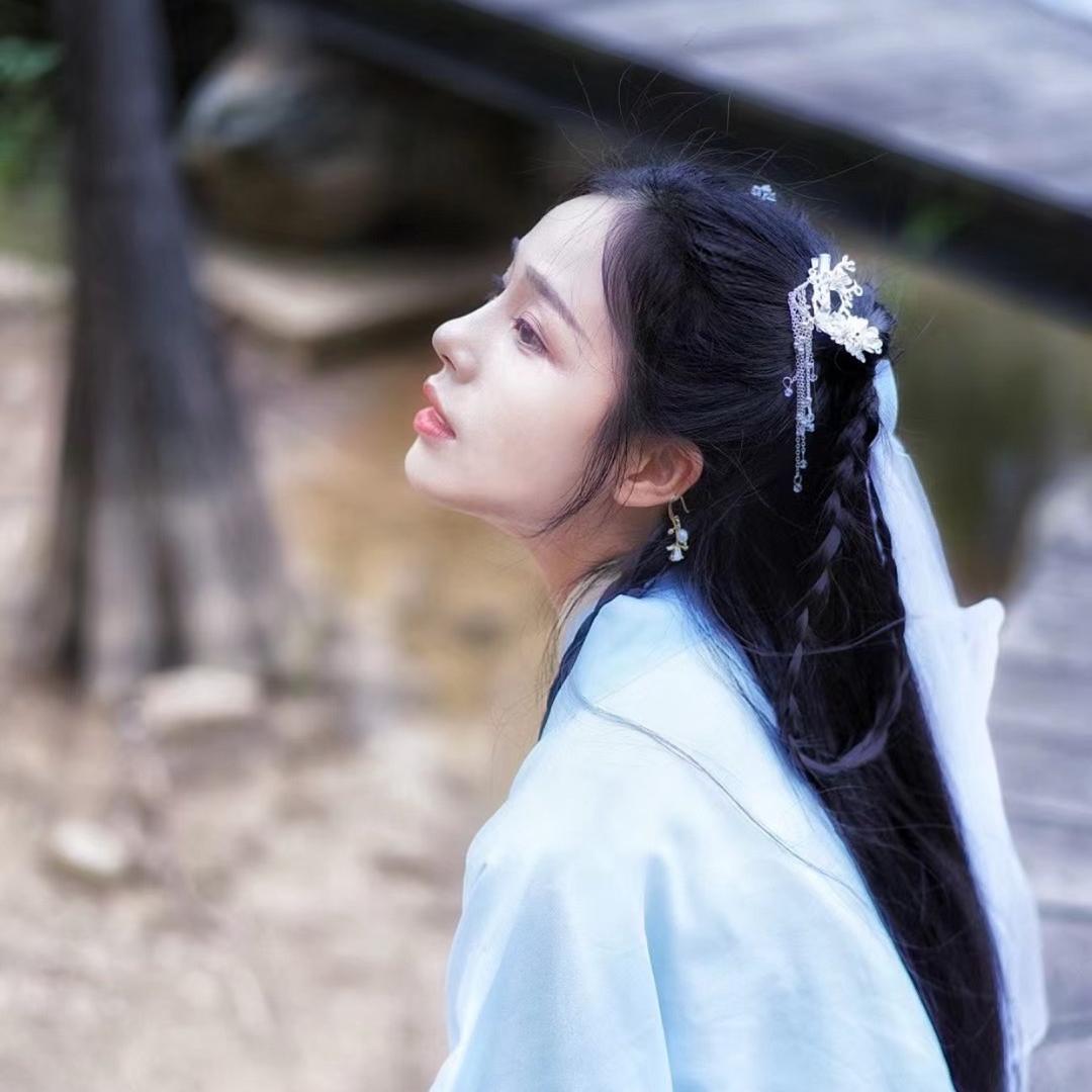 阿蒙呀.