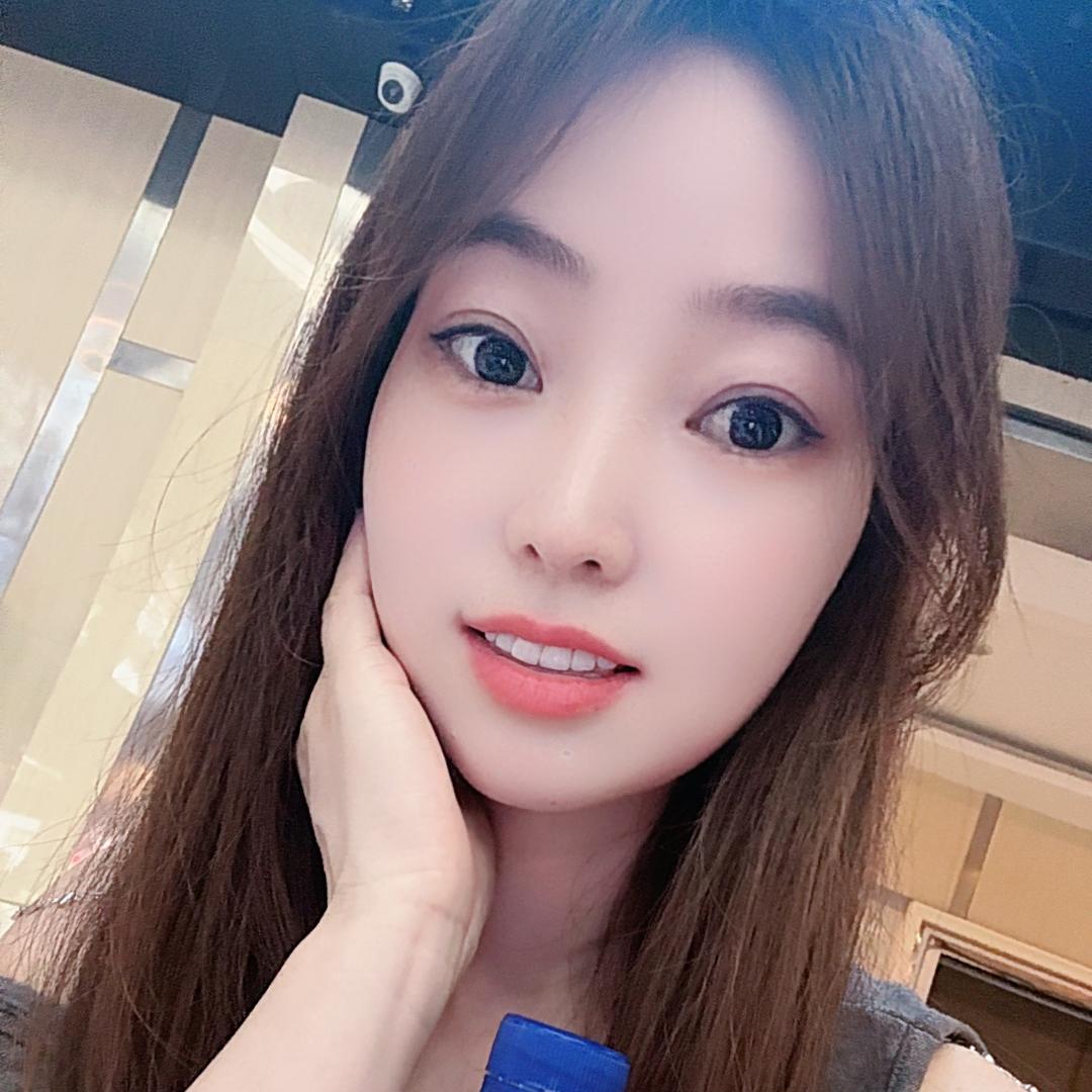 爱笑的敏儿初馨女装