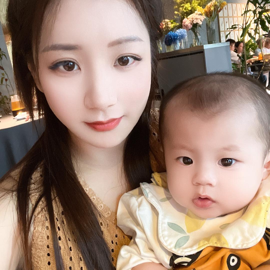 郑小小