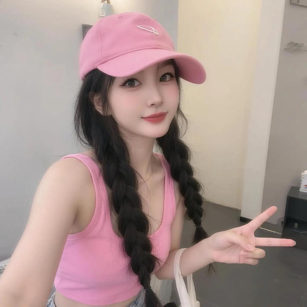 哇噻 一个妹儿💋💋