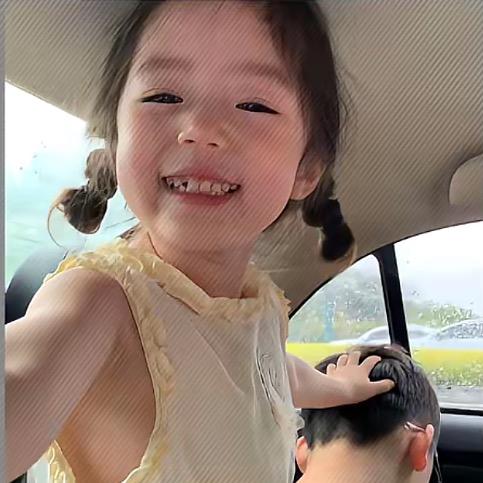 萌萌.