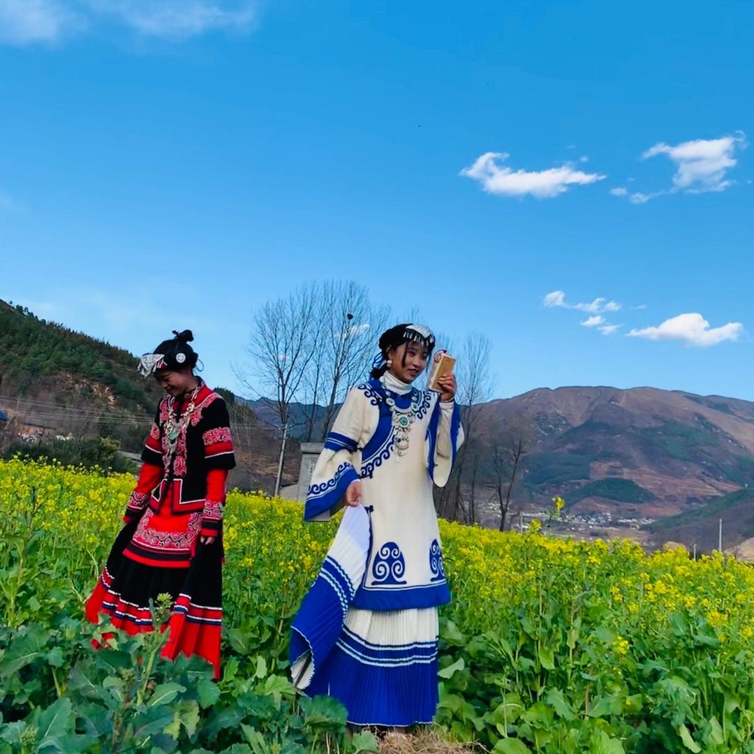 大凉山凤儿