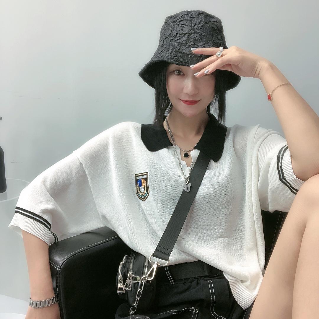 小九玖黛衣服饰