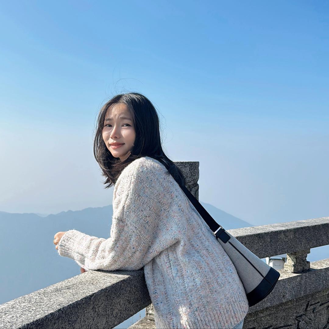 大姐姐：