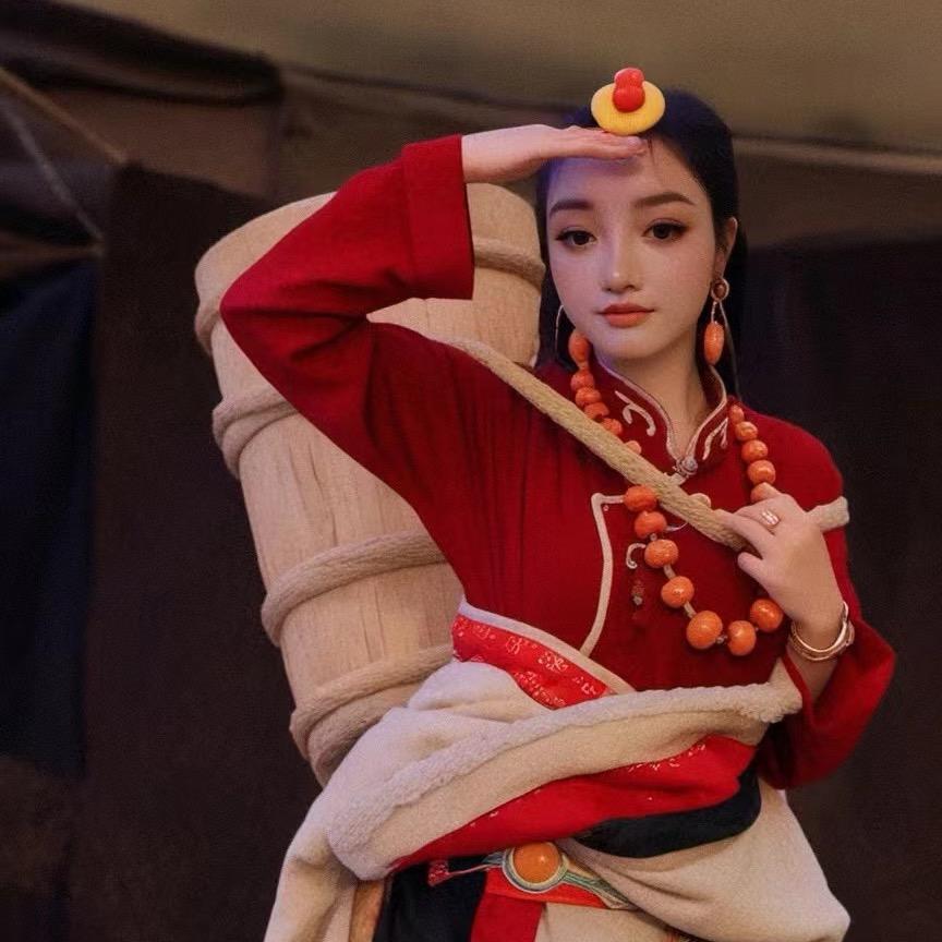 开心女孩。