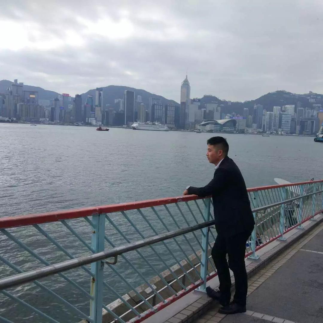 行走的荷尔蒙